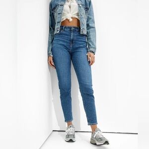 American Eagle Outfitters Women's Straight Leg Blue Jeans